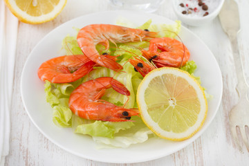 salad with shrimps