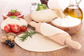 dough pizza with ingredient