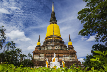 Fototapeta premium Wat Yai Chai Mongkhon, old buddhist temple of Ayuthaya Province