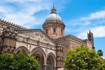 Fototapeta na wymiar Katedra w Palermo. Sycylia. Włochy
