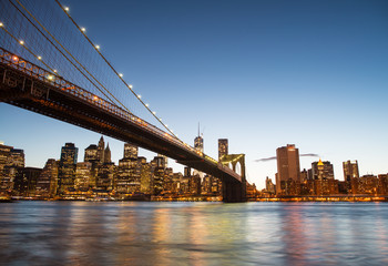 Fototapeta na wymiar New York City. Orientacyjny Brooklyn Bridge