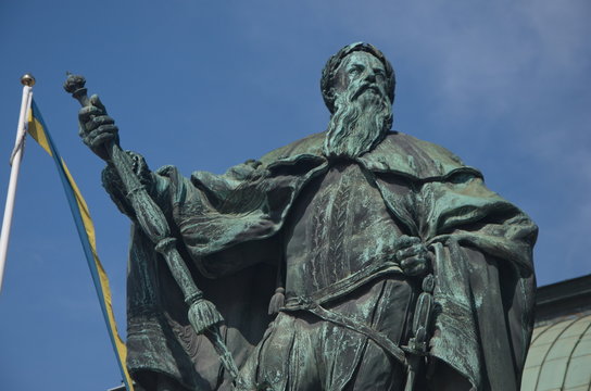 Gustavo Erici, monument front of Riddarhuset, House of Nobility