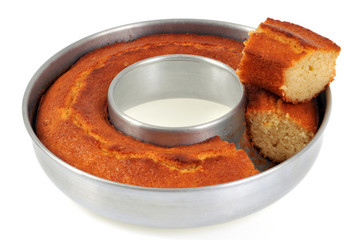 Gâteau au yaourt dans son moule couronne