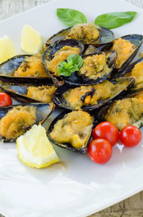 Cozze Gratinate - cucina mediterranea