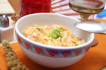Nudeln mit Sahnesauce