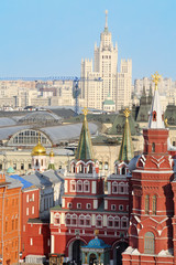 Obraz premium Historical Museum, GUM and Kotelnicheskaya embankment building