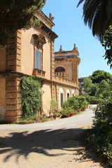 Veduta laterale di Villa Palagonia