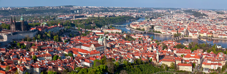 Fototapeta na wymiar Panorama of Prague.