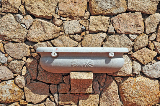 Sardegna - case tipiche - fontana