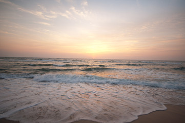 夕暮れの砂浜