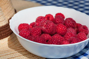 Bowl of raspberries