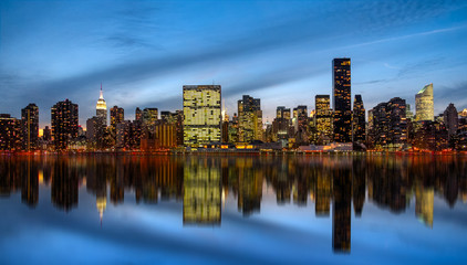Fototapeta na wymiar Manhattan Skyline at the evening