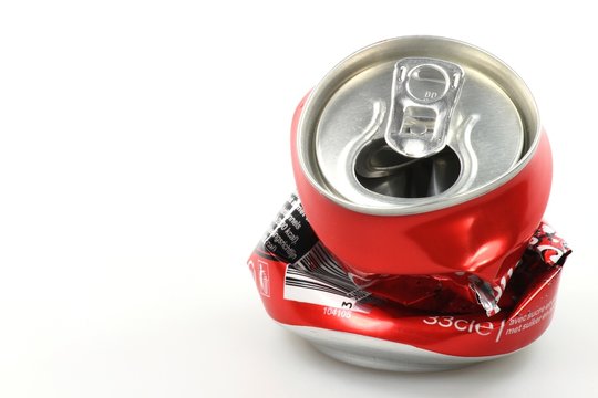 Aluminum Dose Sprite Von Der Coca-Cola Company Auf Weißem Hintergrund Mit  Clipping-Pfad Produziert Lizenzfreie Fotos, Bilder und Stock Fotografie.  Image 16870826.