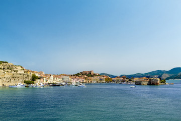 Naklejka na ściany i meble Portoferraio zatoki, Elba (Toskania, Włochy)