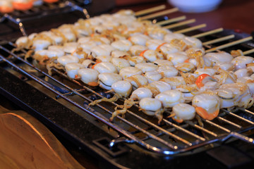 cooking scallops on the grill