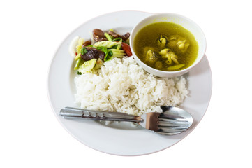 Mix sausage, rice and boiled chicken.