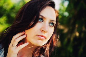 Obraz premium Brunette girl outdoor shots