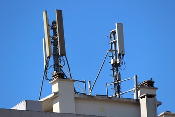 Antennes relais de téléphonie mobile