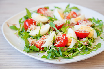 Salad With Tuna and Vegetables