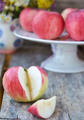 apples