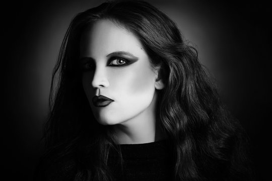 Gothic woman fashion portrait in black and white