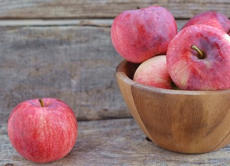 apples