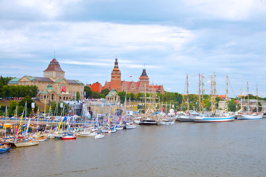 Szczecin - Waly Chrobrego and Odra, Zachodniopomorskie, Poland