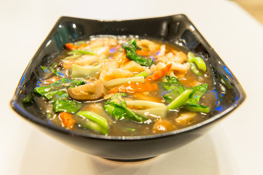 Seafood and Noodles in a Creamy Sauce