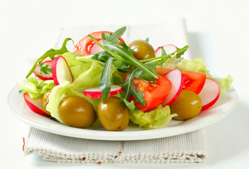 Fresh vegetable salad