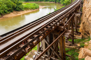 Obraz premium Railway Bridge tham krasae.