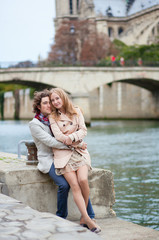 Fototapeta na wymiar Couple in Paris