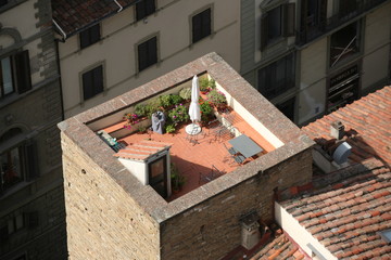 Petite terrasse sur un toit de Florence