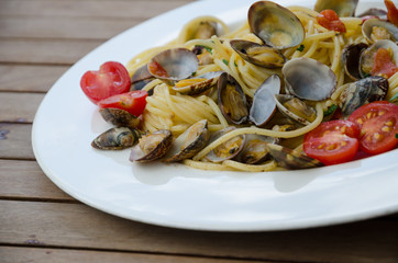 spaghetti with clams