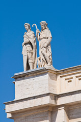 Fototapeta na wymiar Katedra Manfredonia. Apulia. Włochy.