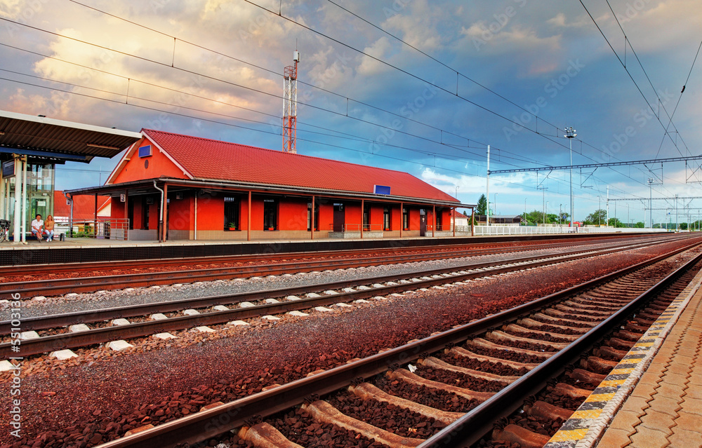 Wall mural Train station platform