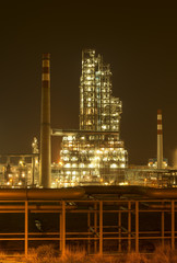 Obraz na płótnie Canvas Refinery industrial plant with Industry boiler at night