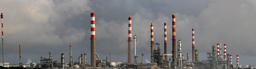 Panorama of an oil refinery