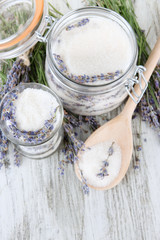 Obraz na płótnie Canvas Jar of lavender sugar and fresh lavender flowers