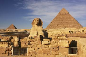 The Sphinx and Pyramid of Khafre, Cairo, Egypt