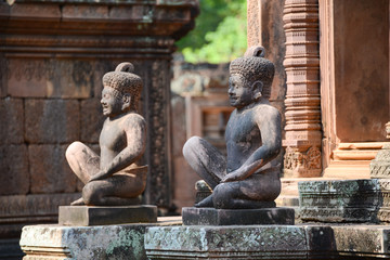 Fototapeta na wymiar Strażnik Statues Banteay Srei