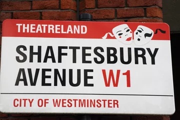 Fototapeten Shaftesbury Avenue a famous london street sign © William Richardson