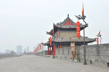 Fotobehang Oude toren op stadsmuur in Xi& 39 an - China © wusuowei