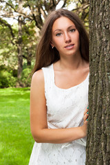 Naklejka premium Portrait of young beautiful smiling brunett.