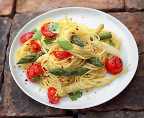Asparagus spaghetti pasta