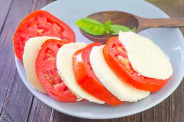 mozzarella with tomato