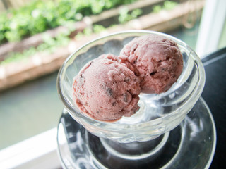 Red bean ice-cream