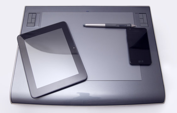 ufficio - tavoletta grafica, tablet, smartphone