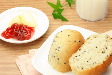 bread with sesame
