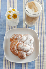 Süsses Gebäck zum Frühstück