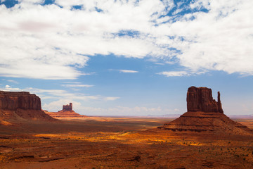 Fototapeta na wymiar Famous Monument Valley in USA